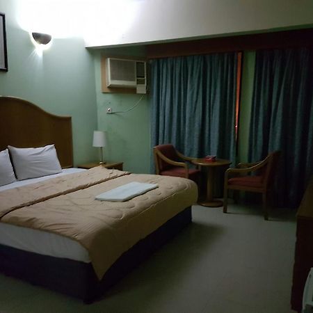 San Rock Hotel Манама Экстерьер фото