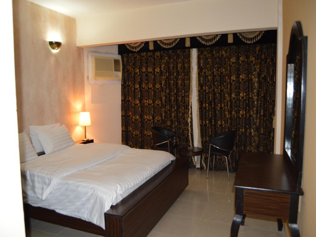 San Rock Hotel Манама Экстерьер фото