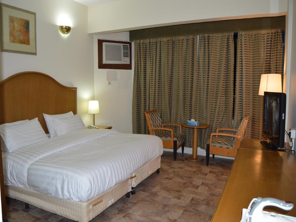 San Rock Hotel Манама Экстерьер фото