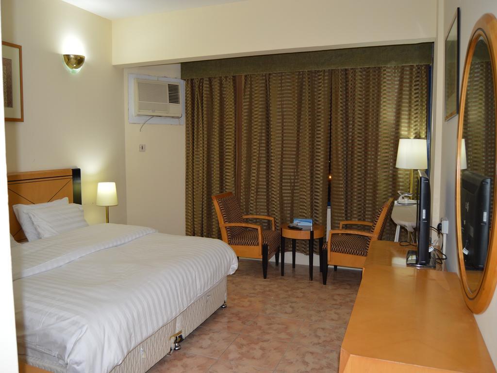 San Rock Hotel Манама Экстерьер фото