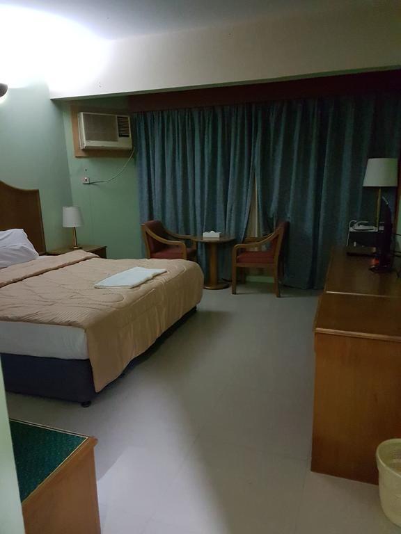 San Rock Hotel Манама Экстерьер фото