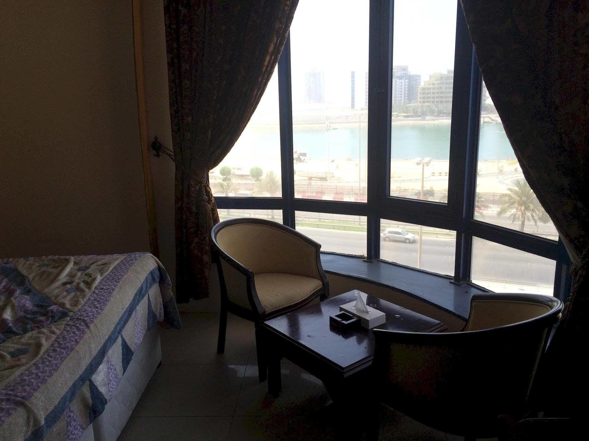 San Rock Hotel Манама Экстерьер фото