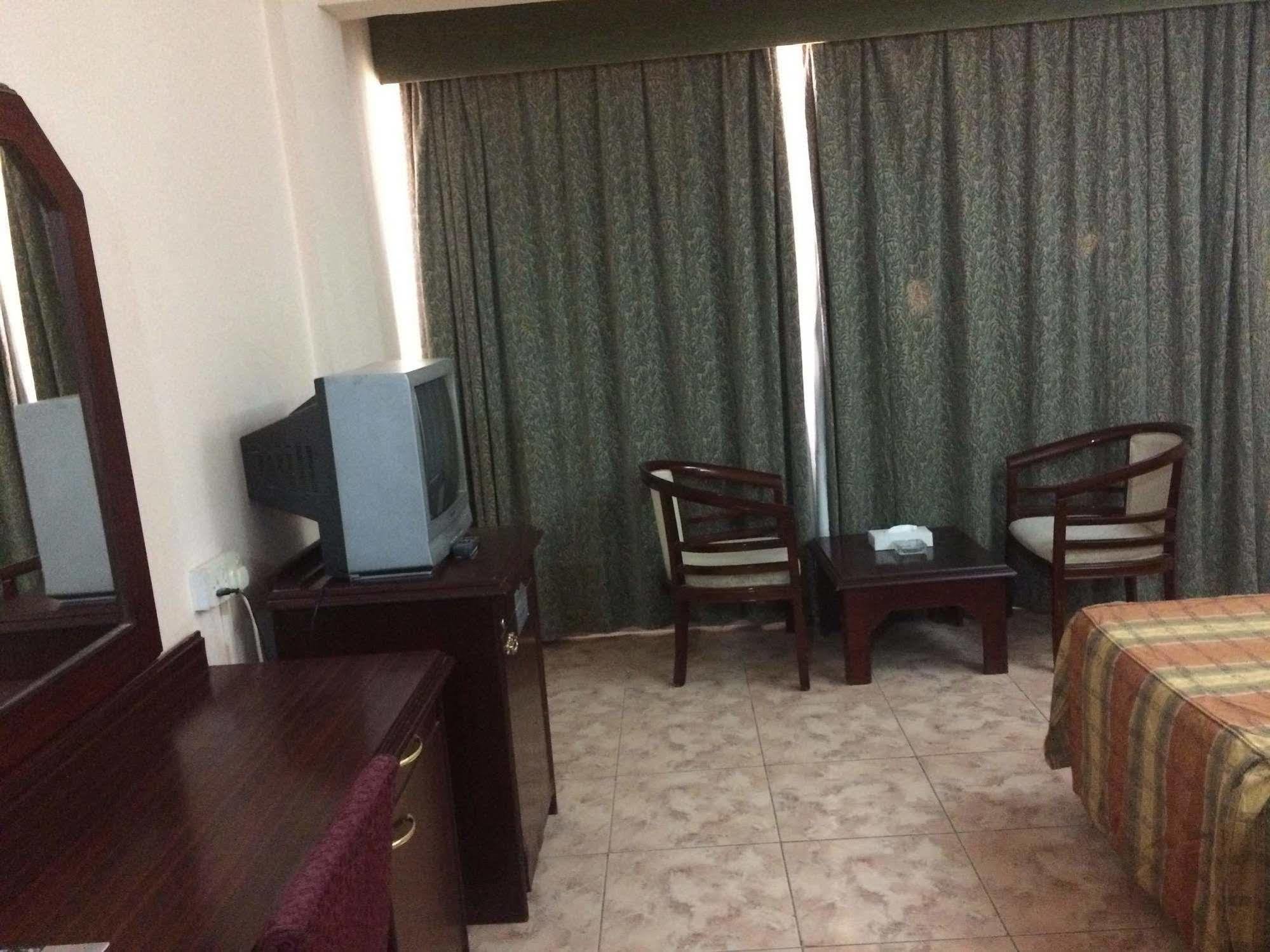 San Rock Hotel Манама Экстерьер фото